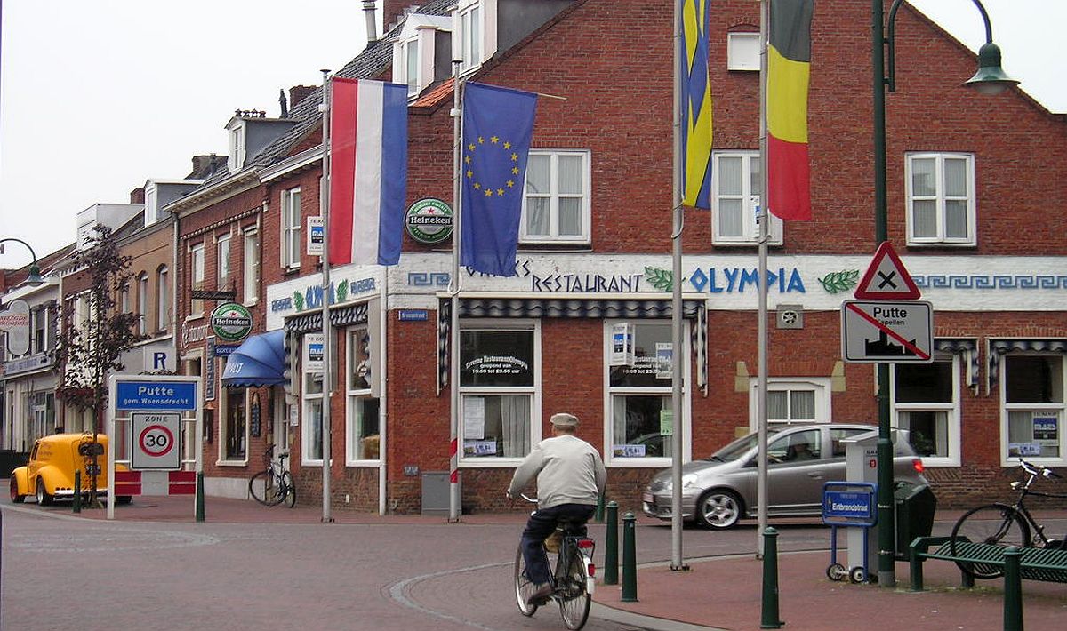 De Benelux-landen moeten het voortouw nemen op het gebied van grensoverschrijdende zorg. Ook zouden zij gezamenlijk dure geneesmiddelen kunnen gaan inkopen.